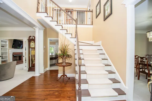 300 WEEPING WILLOW WAY
