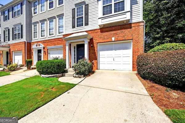 3327 LATHENVIEW CT