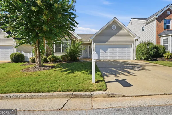 323 GREYSTONE PKWY