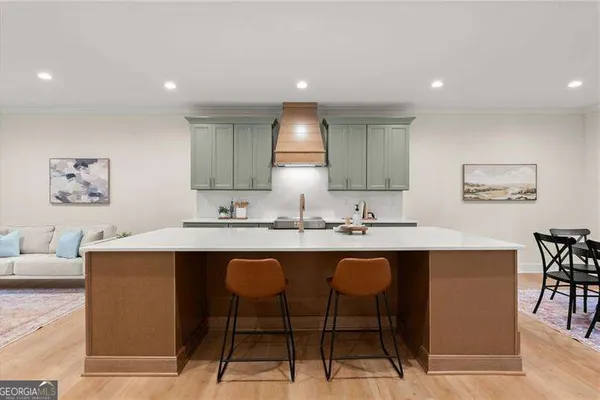 300 NOTTINGHAM DR
