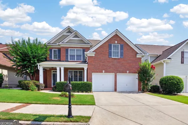 412 CHERRY TREE LN