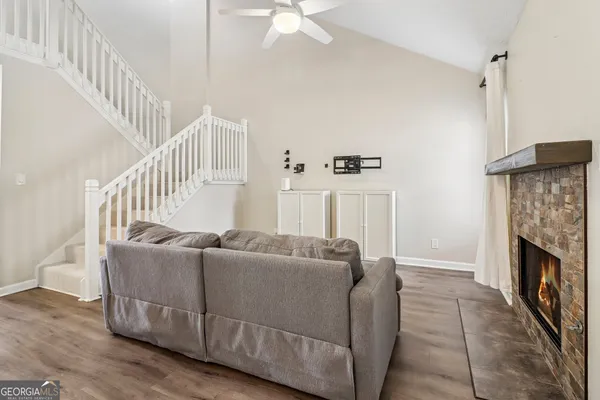 1605 HOMESTEAD TRL