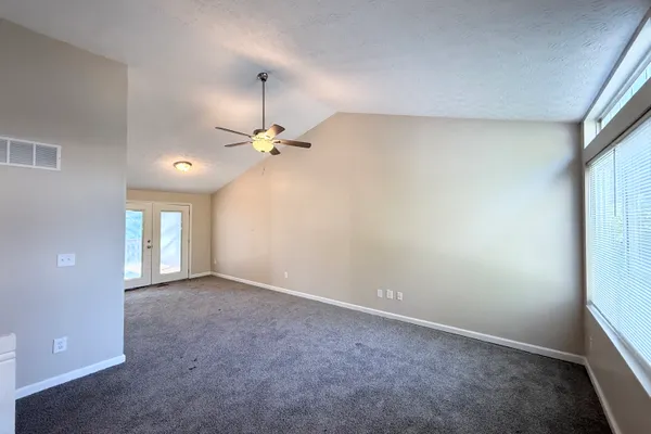 2039 RAINTREE PL