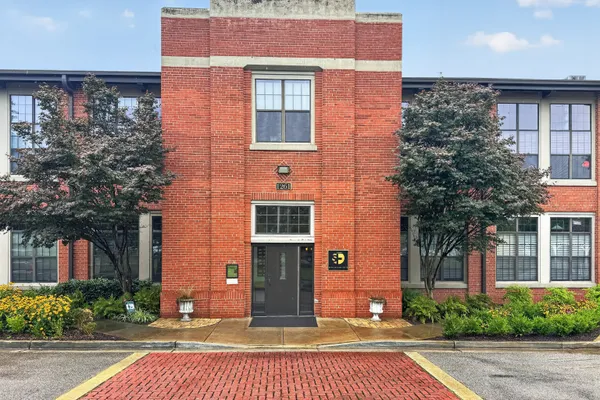 1261 CAROLINE ST 110