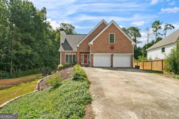11 HARBOR LN