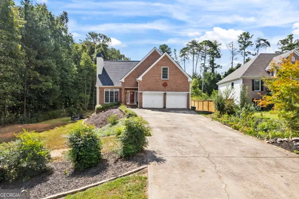 11 HARBOR LN