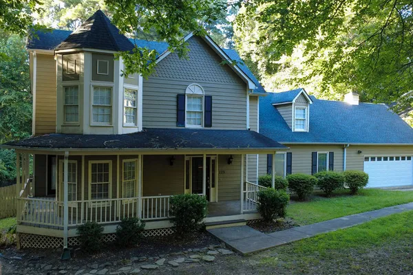125 PICKETTS LAKE DR