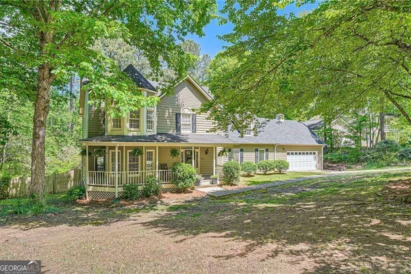 125 PICKETTS LAKE DR