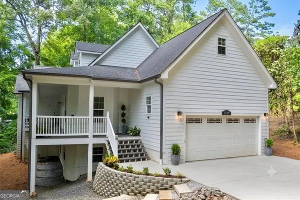 592 HIDDEN HILLS CT