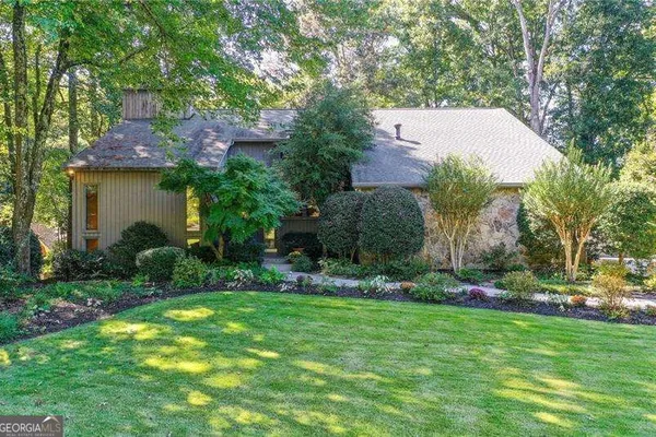 1075 RIVERSIDE TRCE