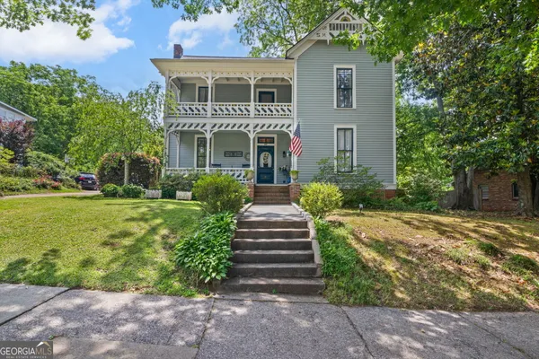 56 W WASHINGTON ST