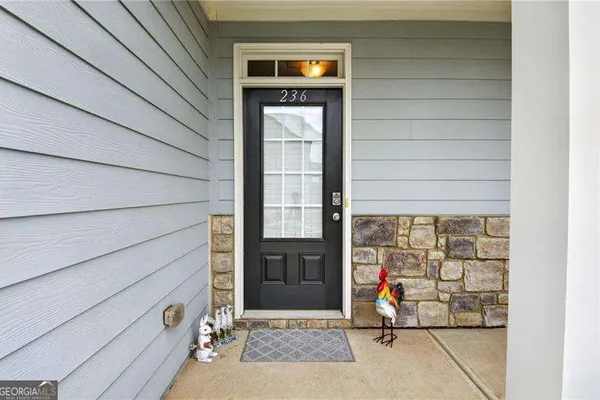 236 ORCHARD TRL