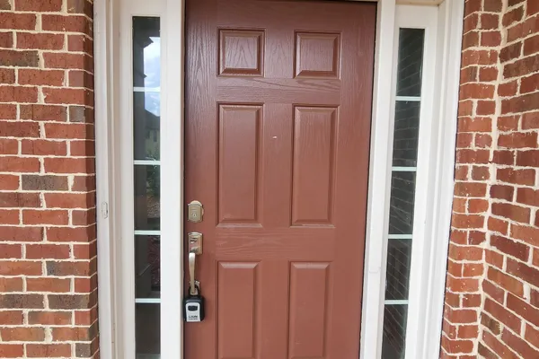 5704 BARRINGTON RUN