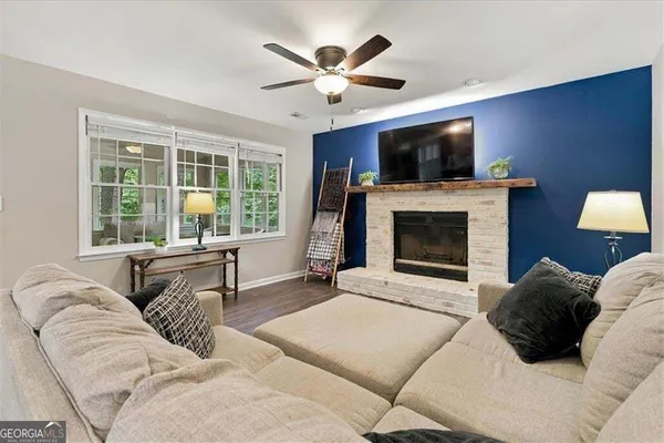 1411 MILFORD CHASE CT