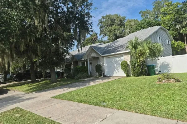 1035 GRAND HICKORY CIR