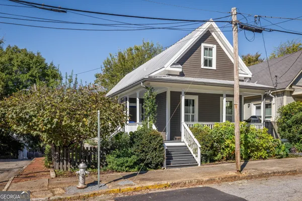 606 PICKETT ST