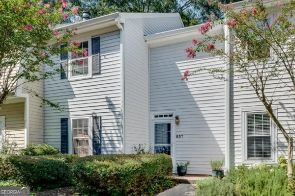837 HERITAGE SQ
