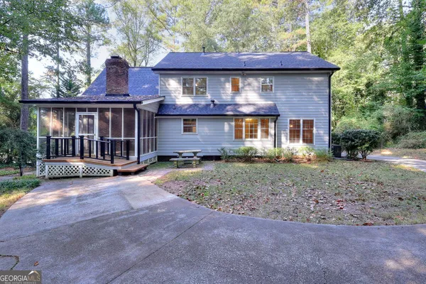 1786 SW BEAR CAVE SW