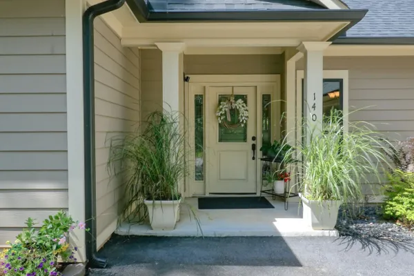 140 MICHAEL CT