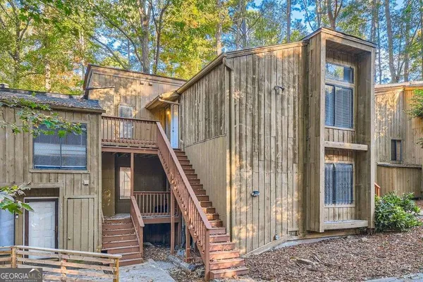 3111 FAIRINGTON DR
