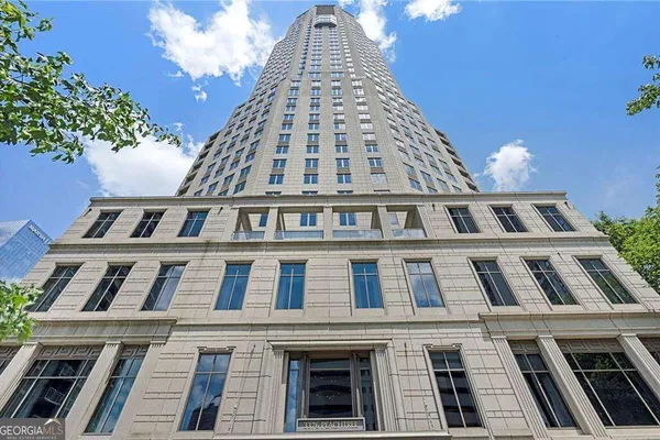 3376 PEACHTREE RD 44B