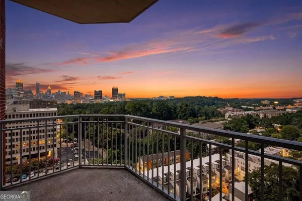 1820 PEACHTREE ST 1114