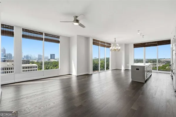 1820 PEACHTREE ST 1114