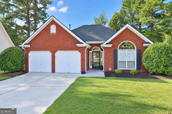 145 CLOVERWOOD DR