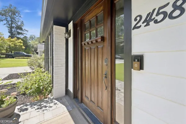 2458 FONTAINEBLEAU DR