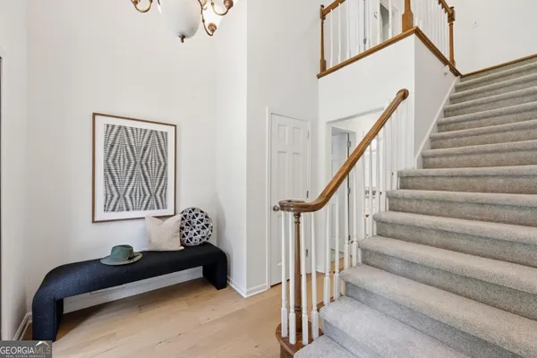 2458 FONTAINEBLEAU DR