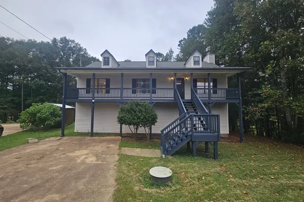 521 SHAGGY HICKORY TRL