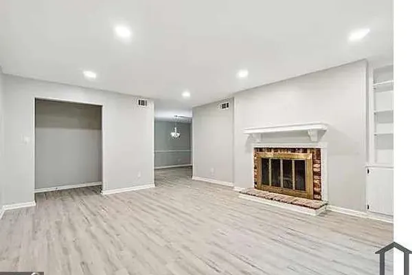 2920 PARC LORRAINE