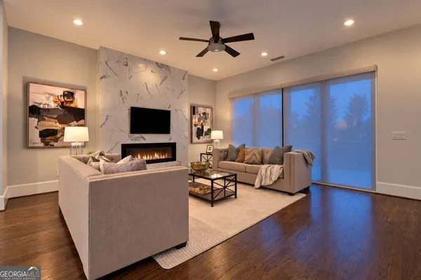 1099 BRIAR COVE CIR