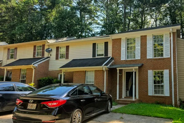 852 GLYNN OAKS DR