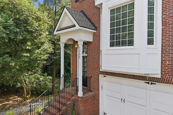 1262 BRICKTON DR