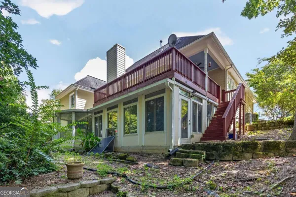 2128 CLUSTER LN