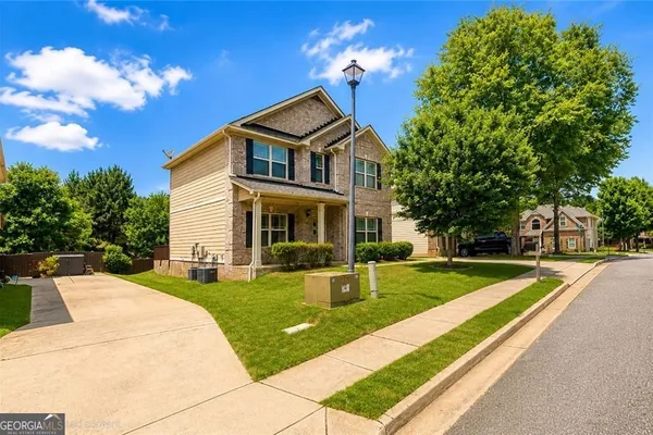 14 MADRID AVE