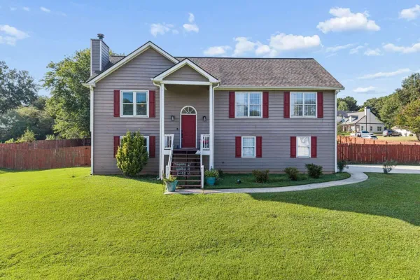 652 THORN BROOK RDG