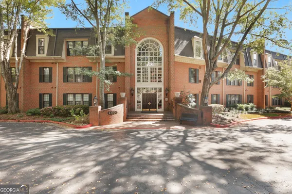 24212 PLANTATION DR