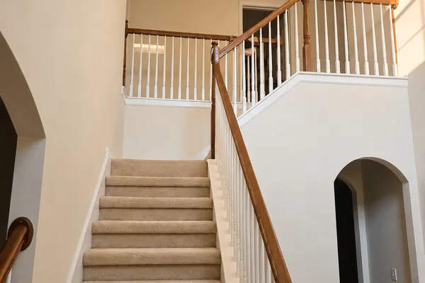 151 HOLBROOK DR