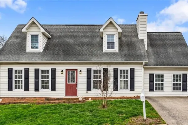 332 BROOKSIDE CT