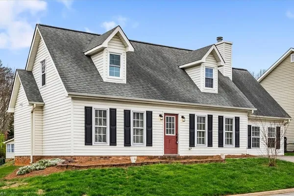 332 BROOKSIDE CT