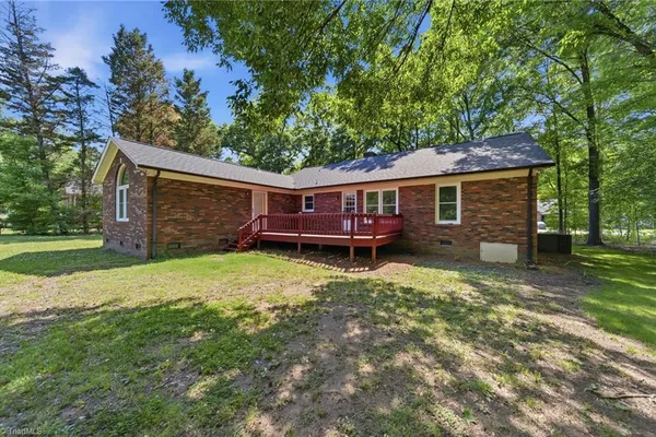 617 AUTUMN DR