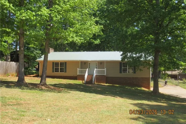 661 RUNNINGBROOK LN