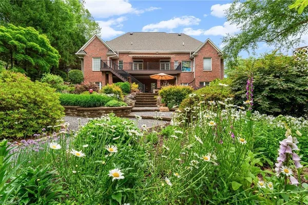247 JAMES WAY