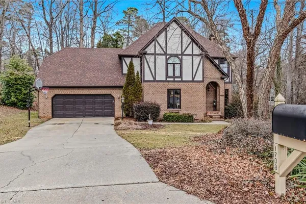 1708 AMBLESIDE CT