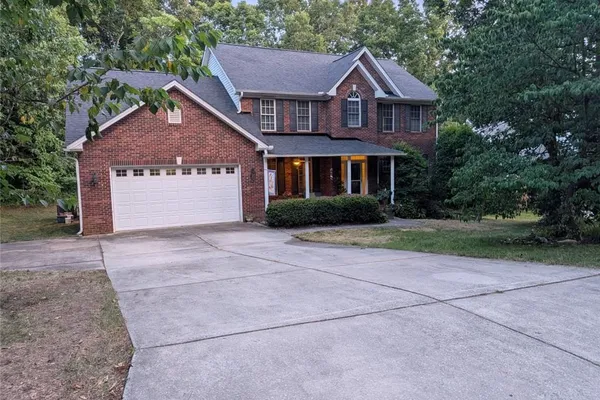 1702 LAKELAND PT