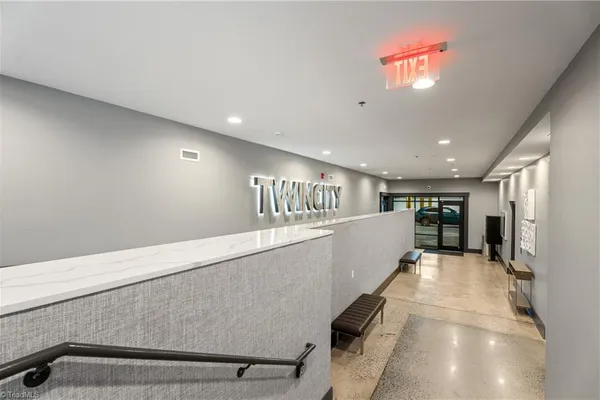 400 W 4TH ST 508