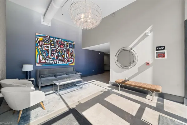 400 W 4TH ST 508
