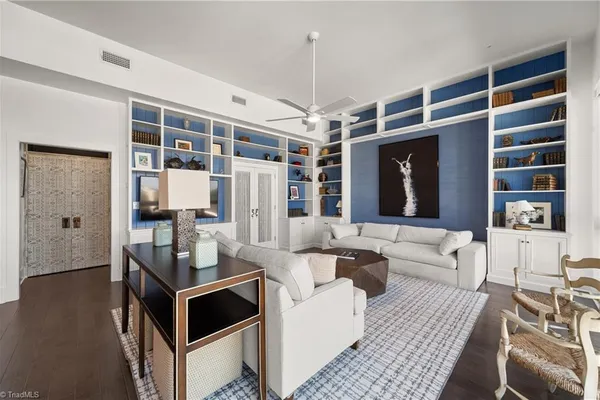 400 W 4TH ST 508